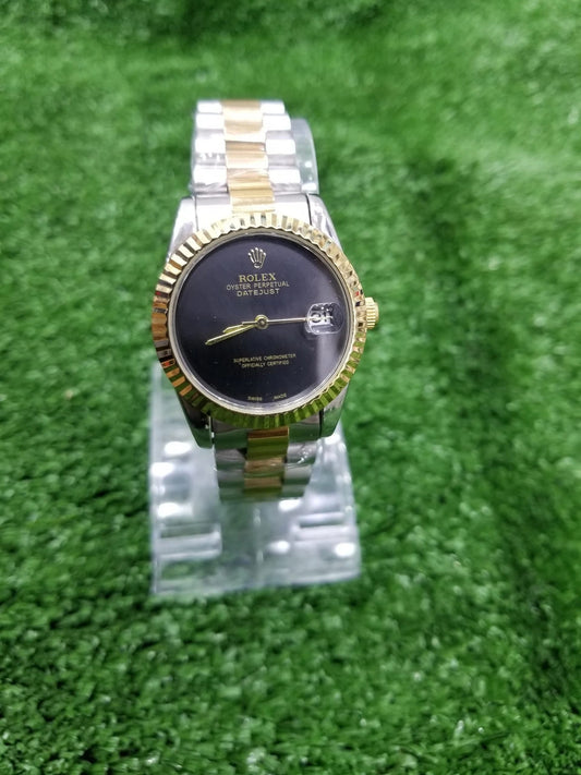 Timeless Men's Black Dial Watch with Two-Tone Bracelet
